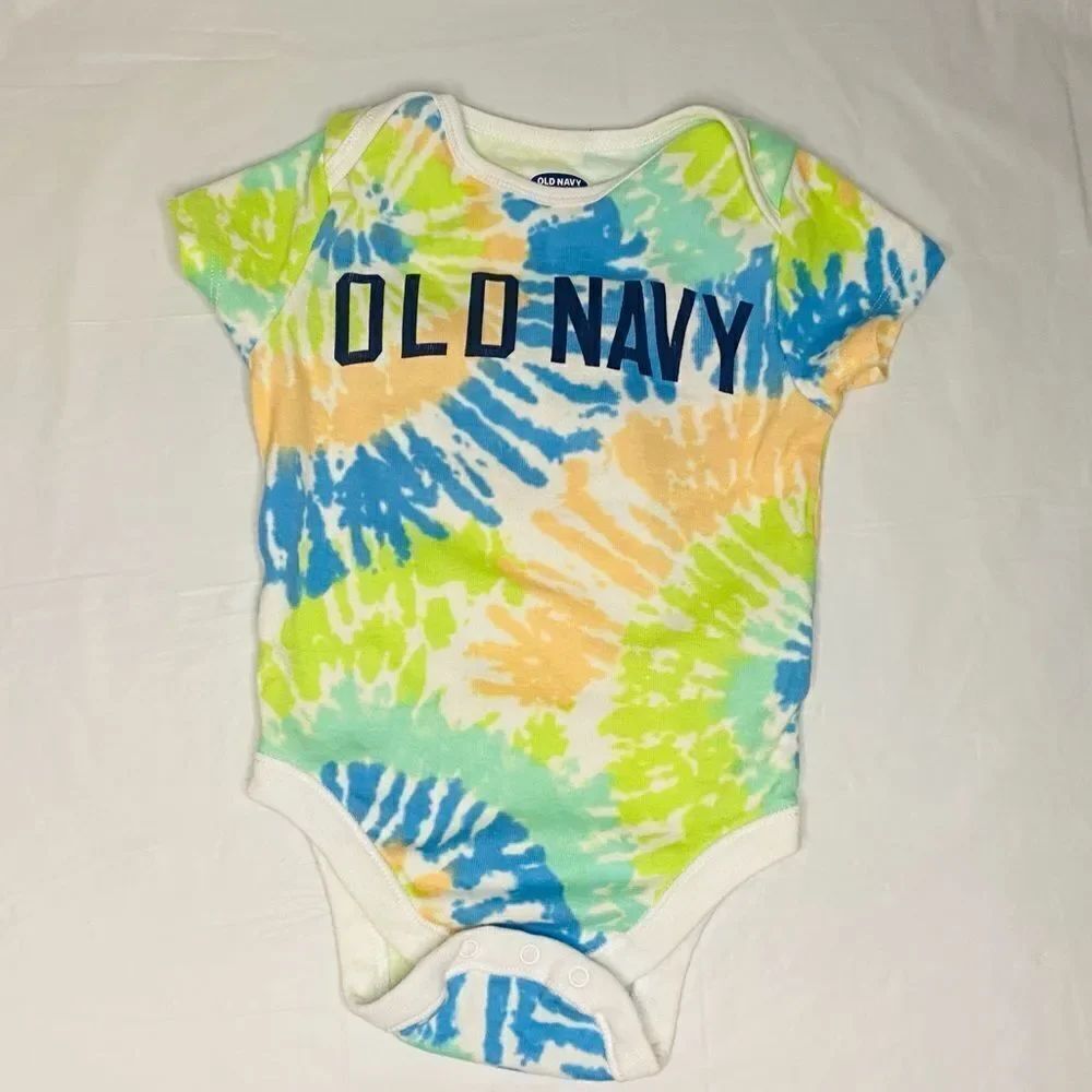 Unisex Old Navy Tie-dye short sleeve onesie Size 6-12 months